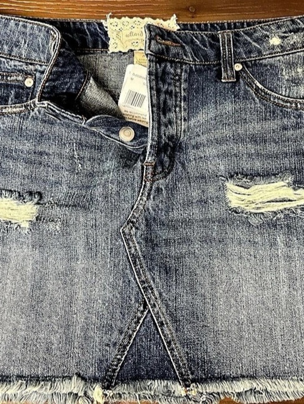 Altered State Distressed Denim Skirt in Blue Size Medium NWT